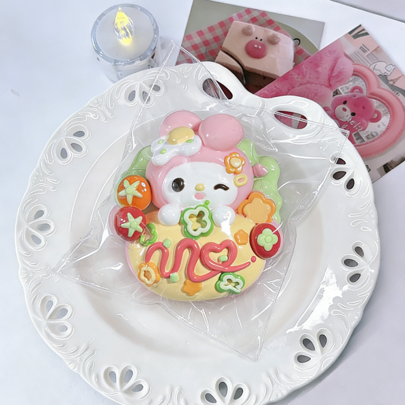 55種類 キュートな女の子シリーズ-クリーム感食品グレードシリコーン-柔らかくふわふわ-手作り-交換用袋を1つプレゼント-ストレス解消おもちゃ-押しつぶしおもちゃ ン 萌え スクイーズ センター