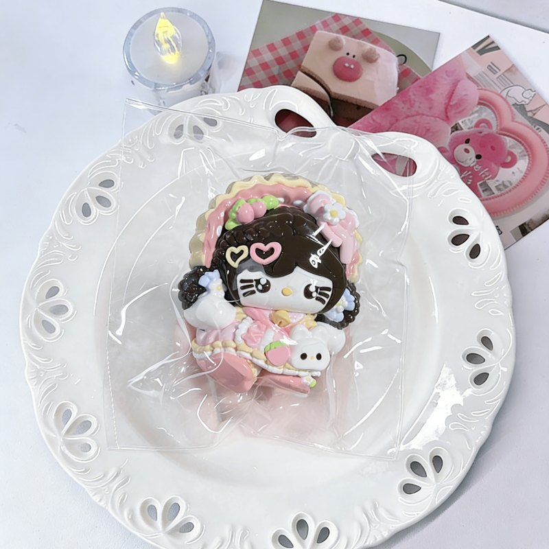55種類 キュートな女の子シリーズ-クリーム感食品グレードシリコーン-柔らかくふわふわ-手作り-交換用袋を1つプレゼント-ストレス解消おもちゃ-押しつぶしおもちゃ ン 萌え スクイーズ センター